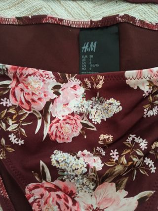 Bikini H&M floral marrón talla M