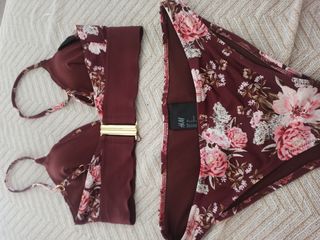 Bikini H&M floral marrón talla M