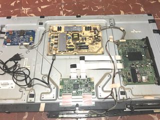 Deguace, despiece TV toshiba 40TL838