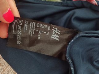 Bañador floral negro