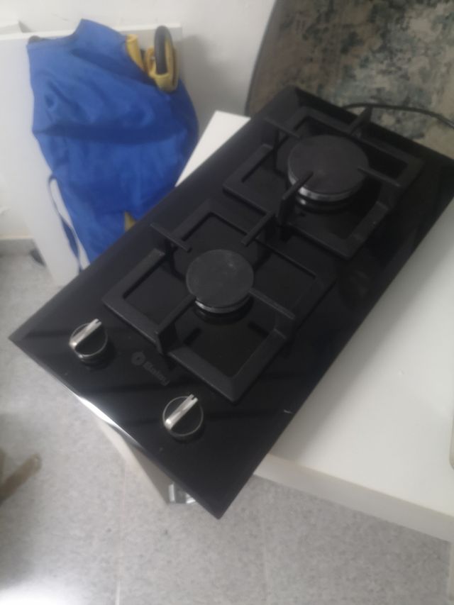 Vitrocerámica gas y luz + Freidora