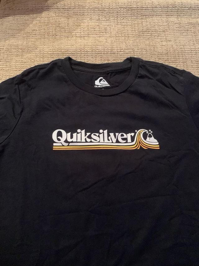 Pack de dos camisetas niño UMBRO y QUICKSILVER