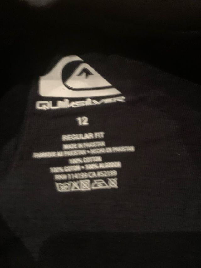 Pack de dos camisetas niño UMBRO y QUICKSILVER