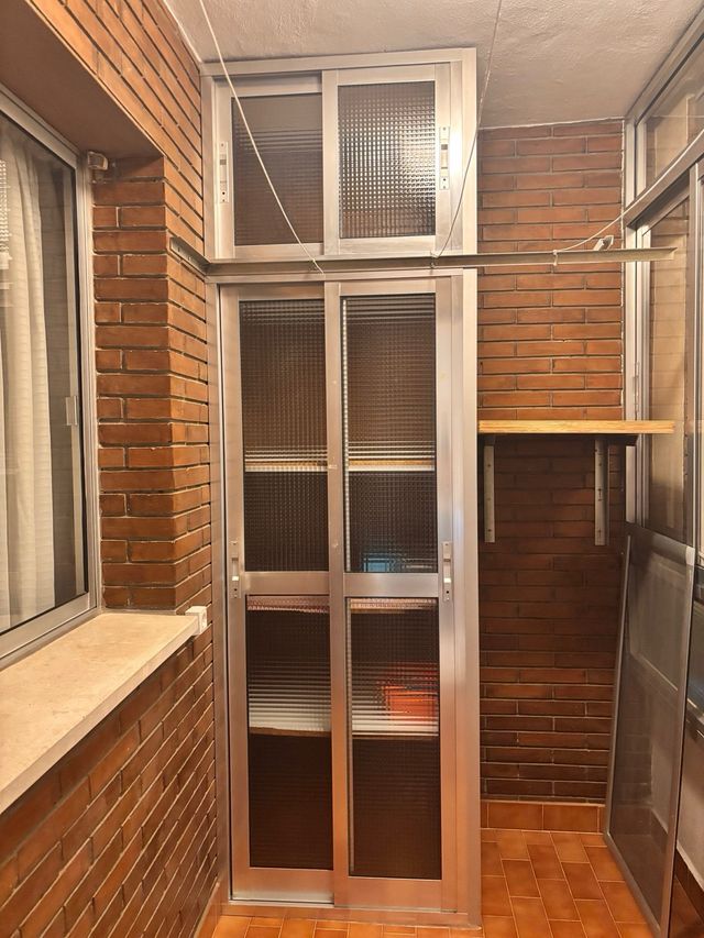 Armario metálico gris - 2 puertas correderas