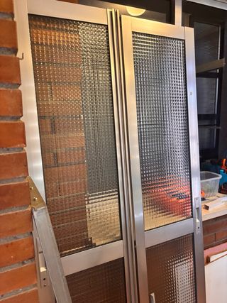 Armario metálico gris - 2 puertas correderas