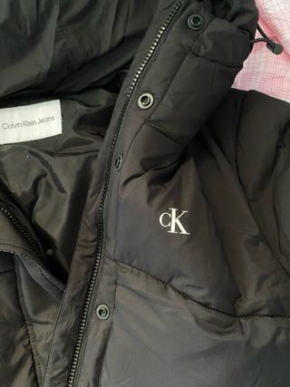 Chaqueta acolchada Calvin Klein negra