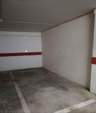 Alquiler plaza garaje con cámaras de seguridad.