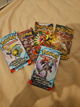 40 cartas de Pokémon