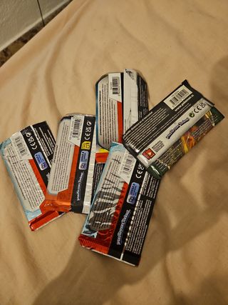 40 cartas de Pokémon