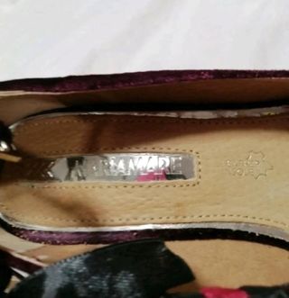 Zapatos Mariamare granate