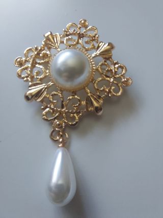Broche dorado con perlas mujer joyas bisutería