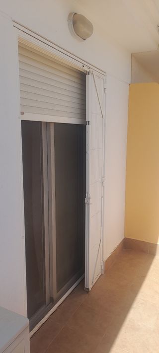 Reja ballesta o extensible blanca