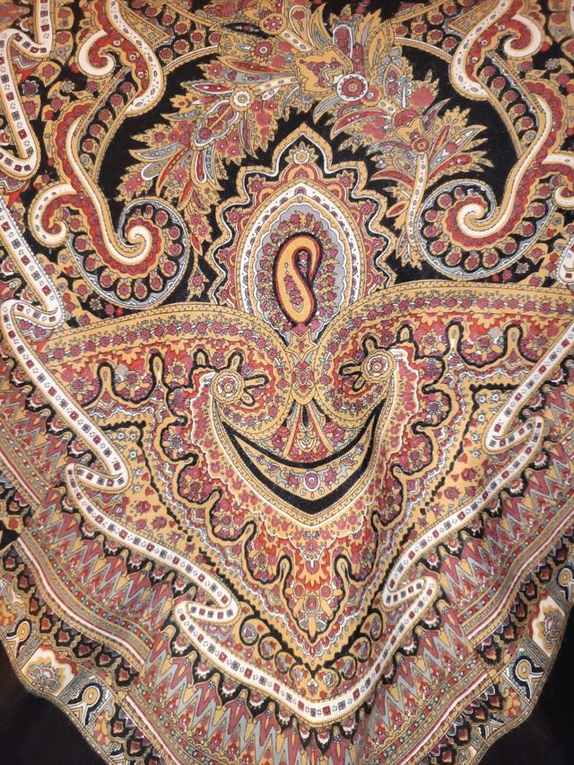 Mantón pañuelo cien colores