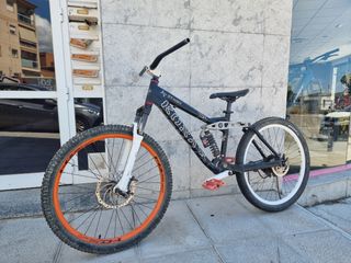 Kona stinky DH 