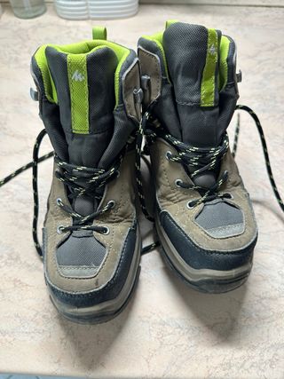 Scarponi trekking Quechua tg 35