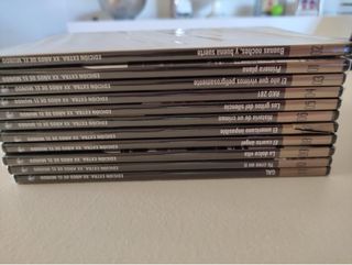 34 Películas en DVD de géneros variados.