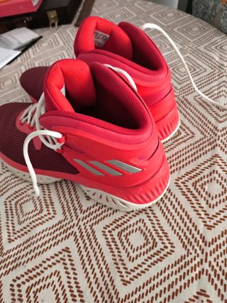 Zapatillas Adidas rojas