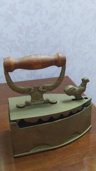 Ferro da stiro vintage antico