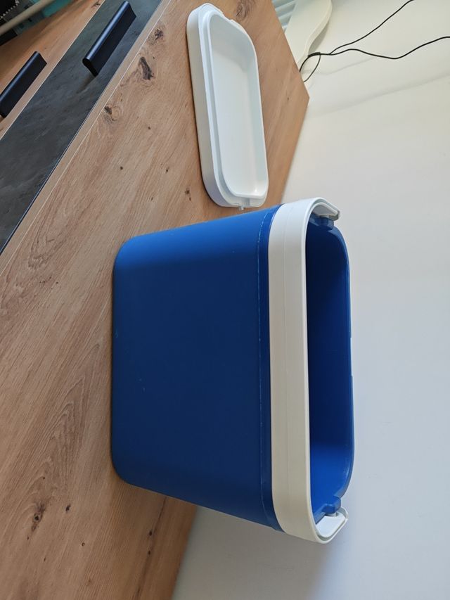Nevera portátil azul