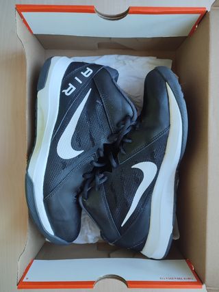 T.40.5 - Zapatillas Nike Baloncesto - Negras