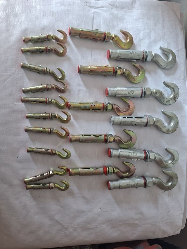 20 Tasselli Ancoranti con Gancio