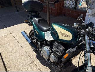 Triumph Trident 900 - Moto
