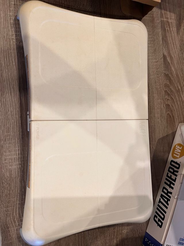 Wii Fit + Wii Play (Nintendo)