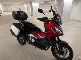 Honda X-ADV 750 (2024) - Impecable
edicion limited