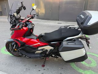 Honda X-ADV 750 (2024) - Impecable
edicion limited