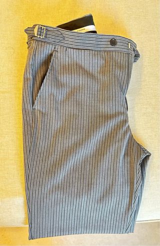 Chaqué Silbon beige con un solo uso