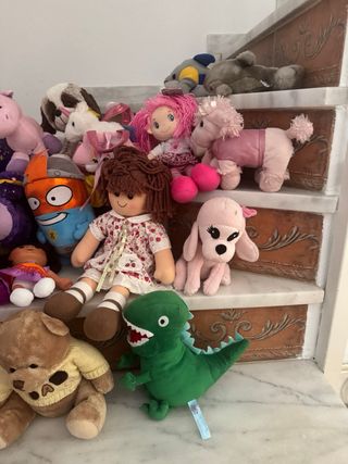 18+1 Peluches Variados, peluches grandes /marca 4€