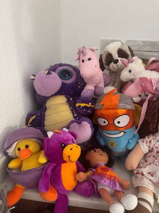 18+1 Peluches Variados, peluches grandes /marca 4€