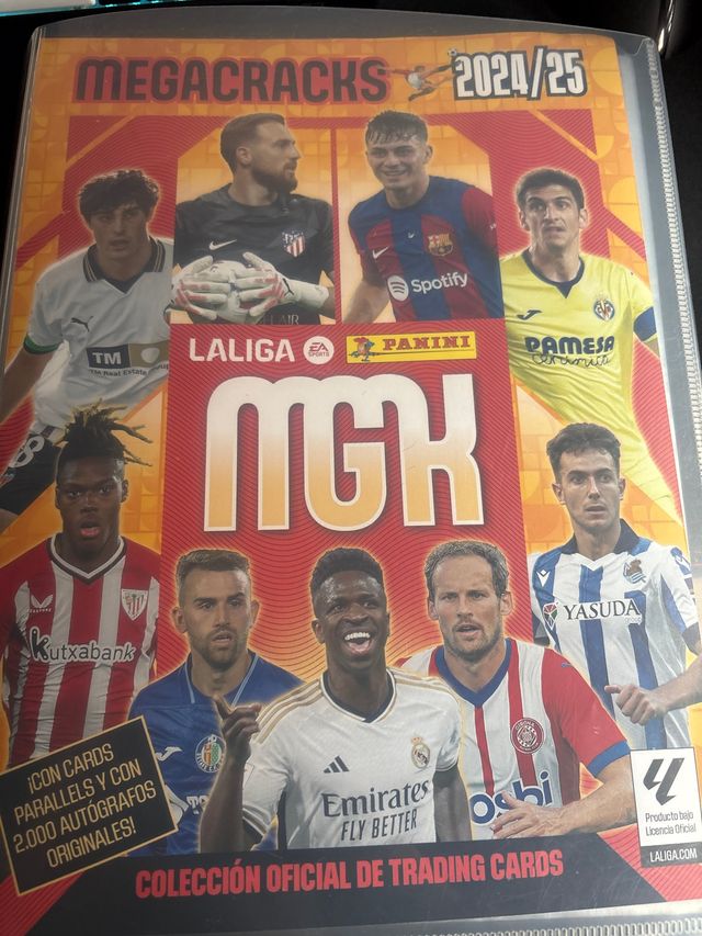 MegaCracks 2024/25 LaLiga - Álbum Medio **