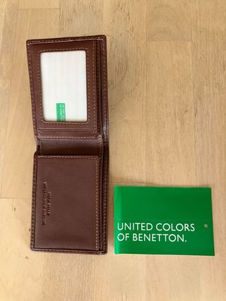 Cartera Benetton marrón de piel. NUEVA