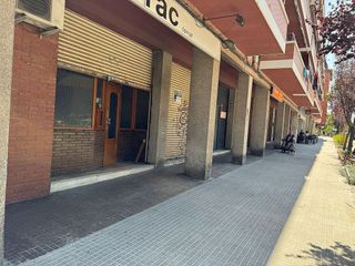 Bar en venta en Gavarra en Cornellà de Llobregat