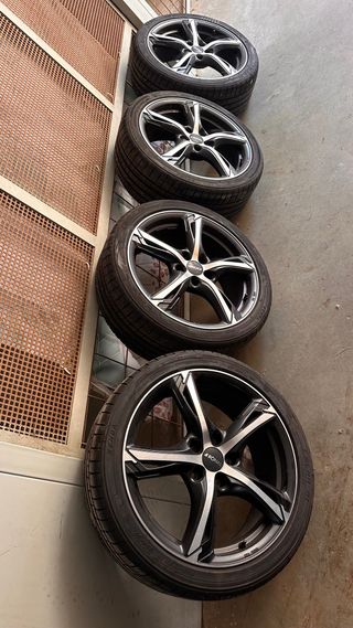 4 Llantas Ronal 18" con neumáticos