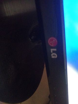 TV LG 22" 22MN43D-PZ + mando