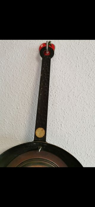 Termómetro antiguo estilo rústico.