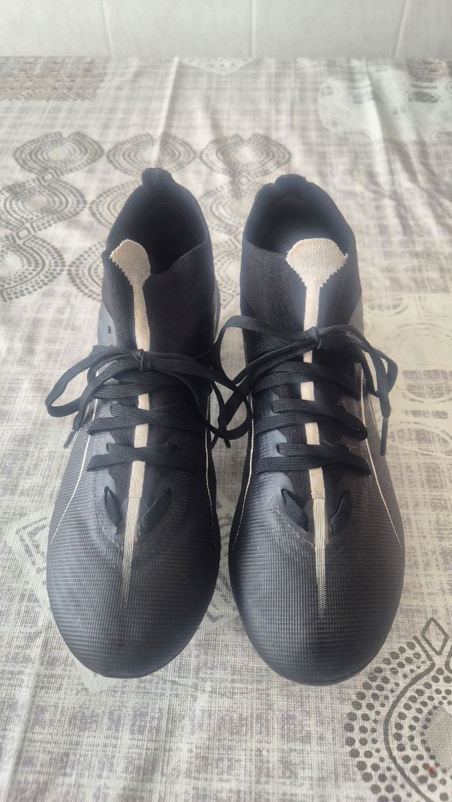 Botas fútbol Puma - Negras