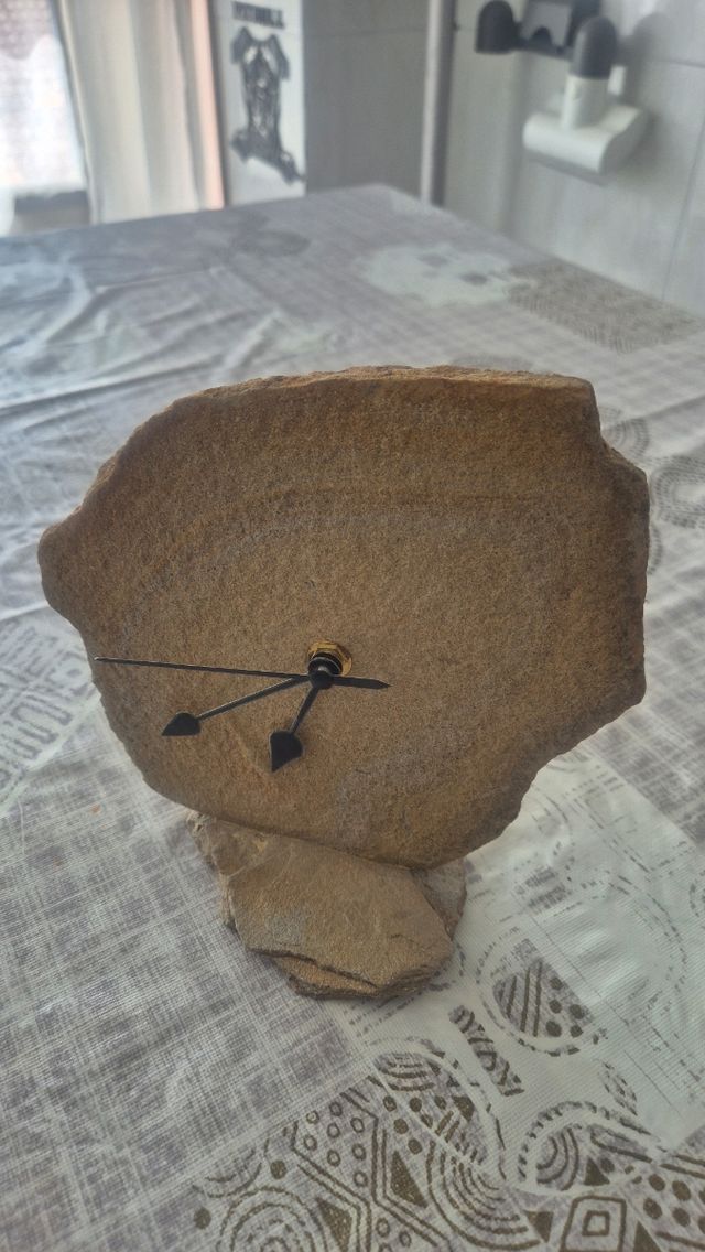 Reloj de mesa piedra natural