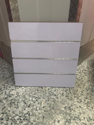 Panel estanteria blanco plata