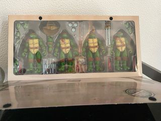 TMNT Eastman & Laird figuras NECA
Tortugas Ninja
