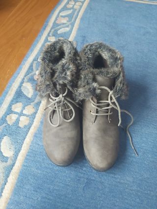 Botas invierno pelo gris