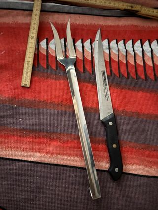 Coltello e forchetta per arrosto
