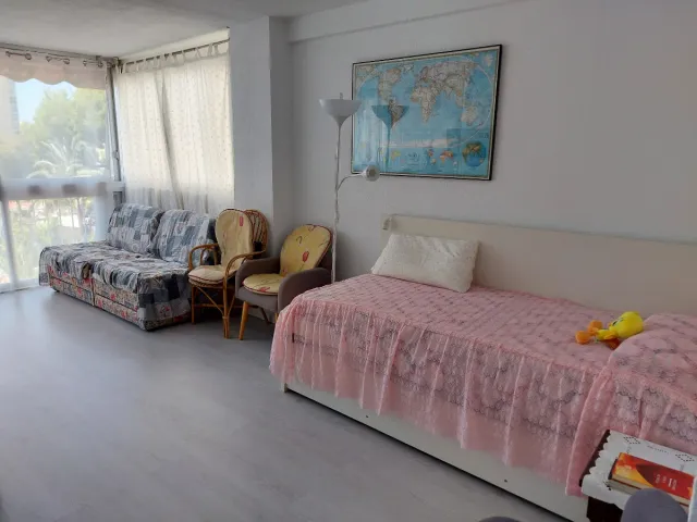 Benidorm.Alquiler Apto. Playa Levante