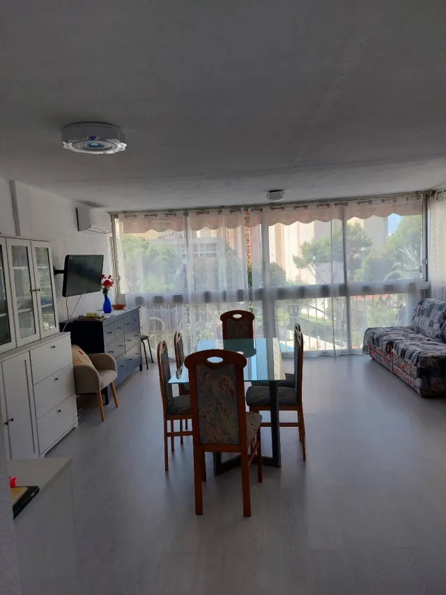 Benidorm.Alquiler Apto. Playa Levante