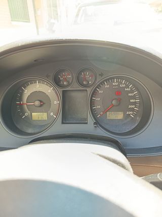 SEAT Ibiza 2004 1.9 tdi 100 cv