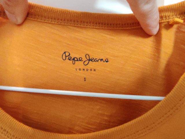 Camiseta Pepe Jeans mostaza talla S