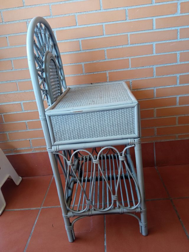 Mesita bambú vintage 