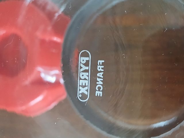 Teiera Pyrex vintage rossa